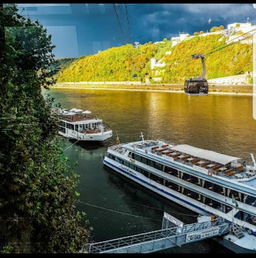 Fewo Mit Terasse Neuwied & Koblenz Exterior foto